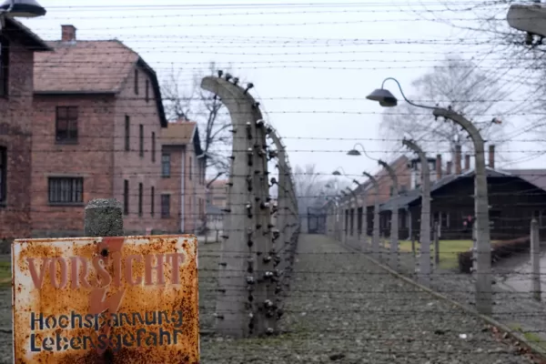 Sobrevivieron a Auschwitz y se obligan a recordar