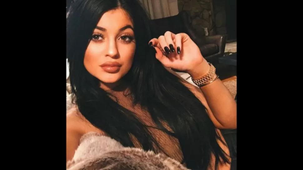 La hermana de Kim Kardashian, adicta a los selfies hot