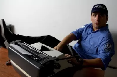 El Oficial Gordillo, nominado a Mejor Unipersonal en los premios Carlos 2015