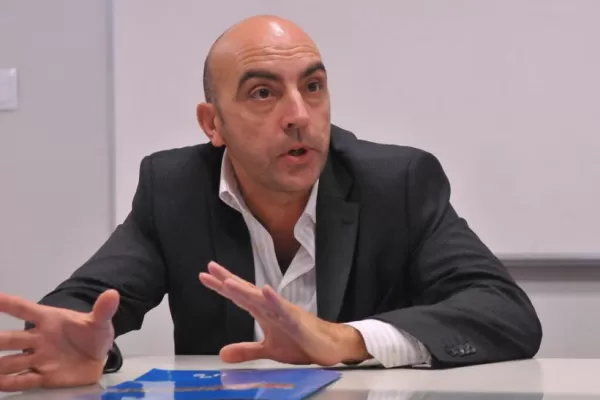 Falleció en un accidente el economista Tomás Bulat