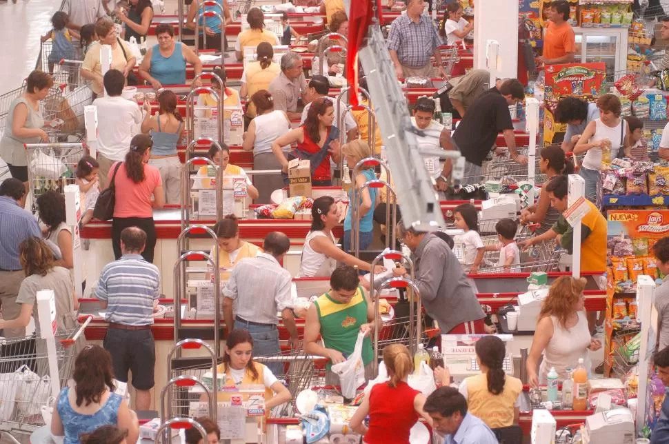 MOVIMIENTO. Los locales ubicados en ciudades turísticas tuvieron buenos volúmenes de ventas, dijo CAME. la gaceta / foto de juan pablo sánchez noli (archivo)