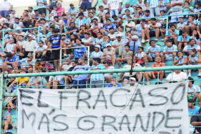 Leito: nunca vi una bandera agradeciendo por haber sacado al equipo del Argentino A