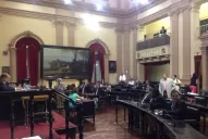 Mazzone aún debe responder por las fotos en ropa interior