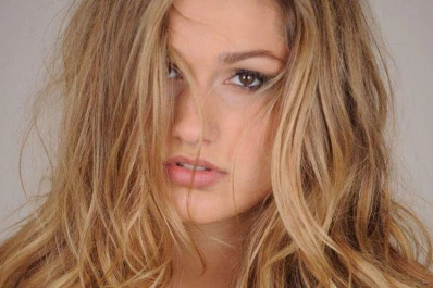 La hija de Xuxa rompe corazones con su belleza