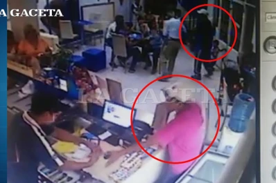 En 30 segundos asaltaron una heladería