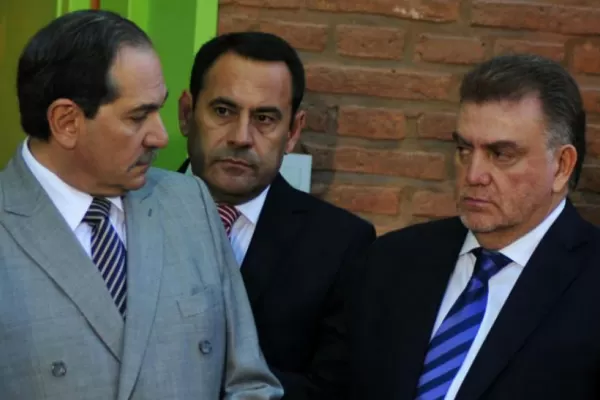 En el PE hablan de “error” y el amayismo elige el silencio