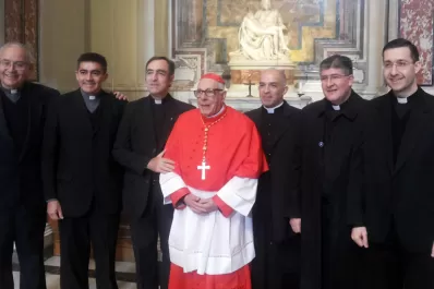 Francisco instó a los cardenales a desarrollar los sentidos de la justicia y de la caridad