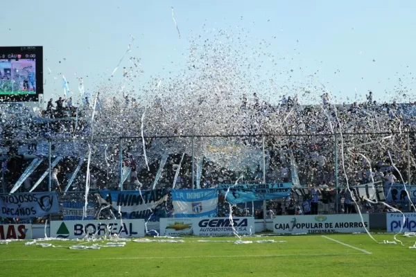 Se aferra a la pantalla chica