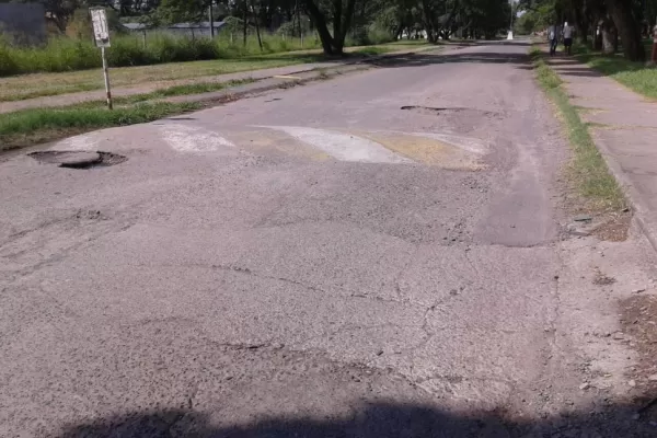 Los baches de la ex Quinta Agronómica son tan grandes que parecen cráteres