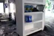 Impactante video: el río pasó por el living de su casa en Villa Allende