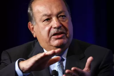 Slim redujo su participación accionaria en la petrolera YPF