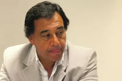 “Toledo no delega; para cortar el pasto en una plaza hay que pedirle permiso”