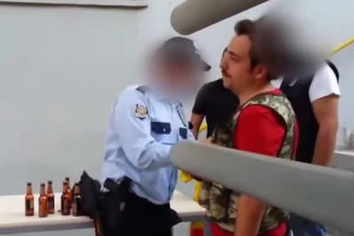 Intentó meter 'algunas' botellas de cerveza al estadio y lo atraparon