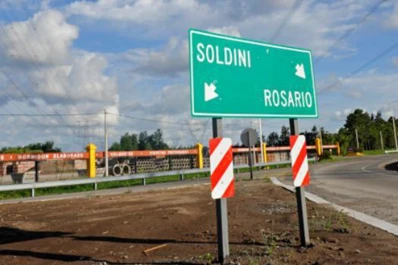 Rosario: hallan a una pareja asesinada a balazos en un auto