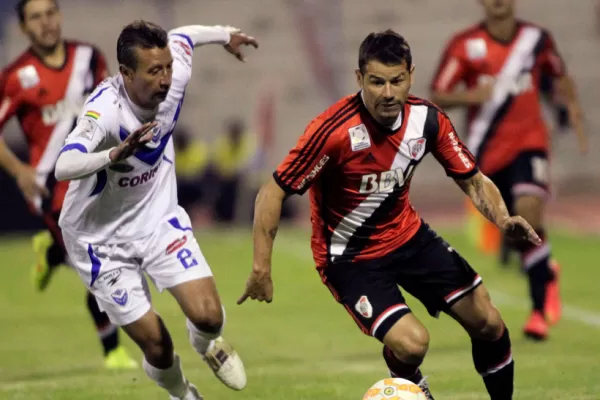 San José sorprendió al final y le ganó a River