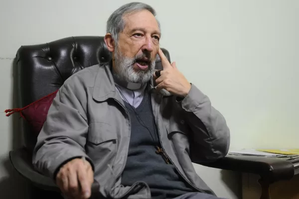 El obispo de Concepción deberá declarar en la causa que investiga al cura Illaraz
