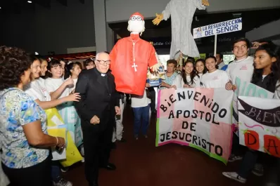 Regresó el cardenal Villalba y confesó que el Papa desea venir a Tucumán en 2016