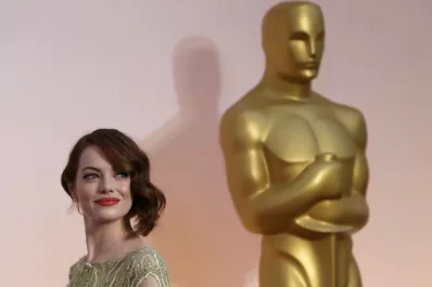 El incidente de Emma Stone con su vestido