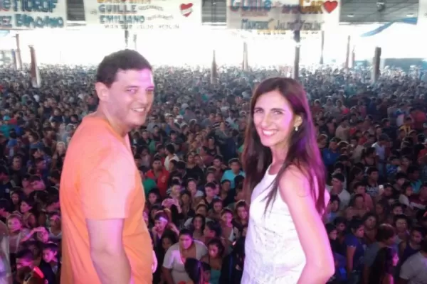 “El Guille” y “La Caro”, juntos en un acto multitudinario