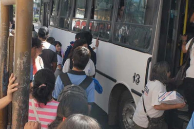 Santiago: los alumnos primarios viajarán gratis en colectivo y los secundarios, con un 40% de descuento