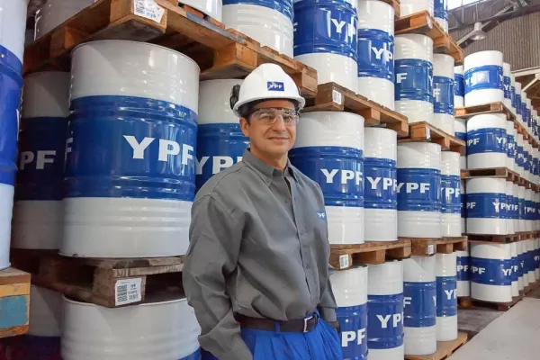 Inusual oferta de YPF para la compra de barriles de crudo