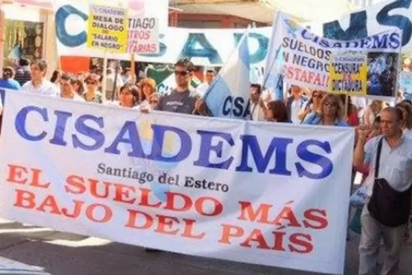 El gobierno de Santiago decretó un aumento del 30% para los estatales, incluidos los docentes