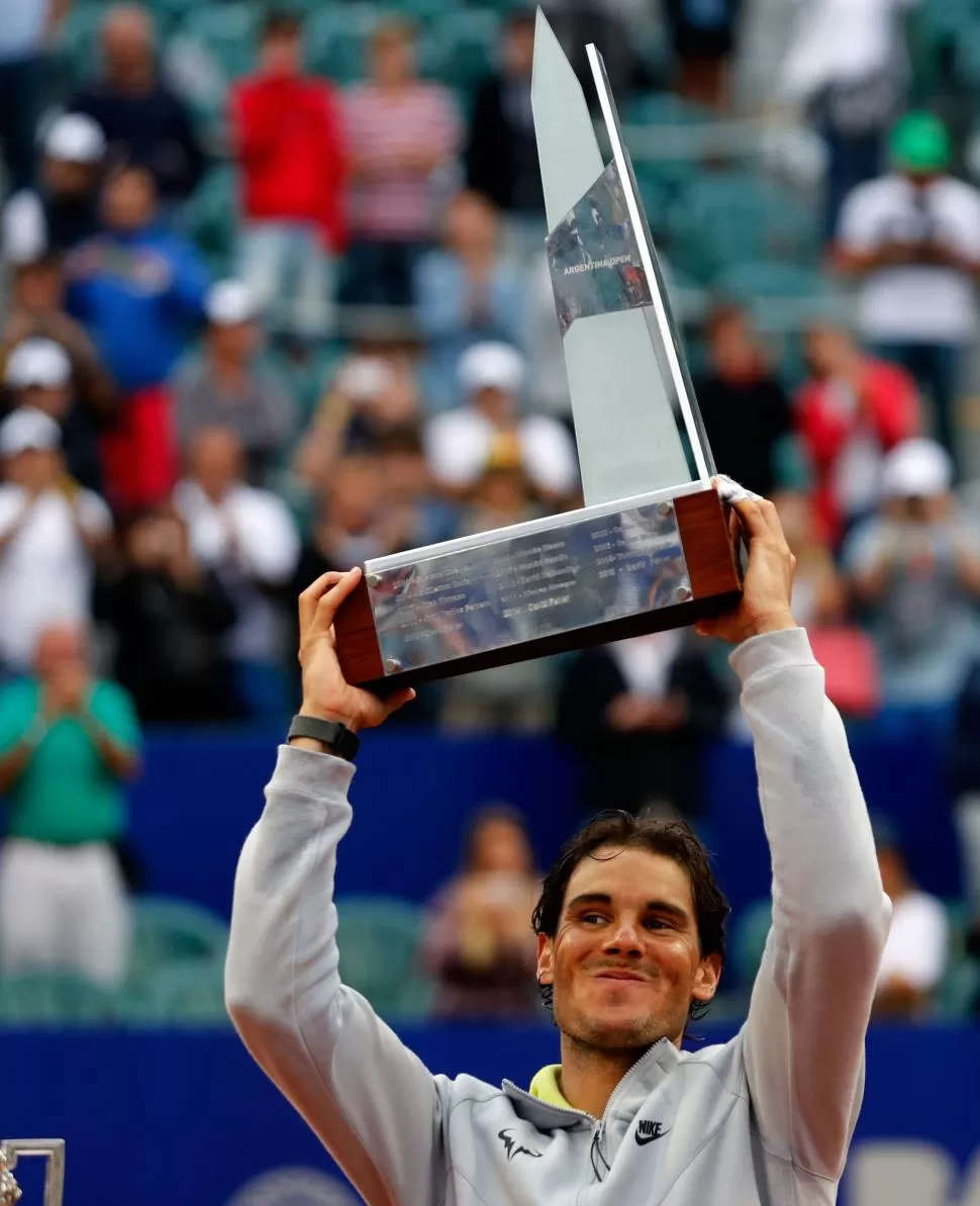 EL MEJOR. Rafael Nadal anotó su nombre por primera vez como ganador del tradicional certamen de Buenos Aires. reuters