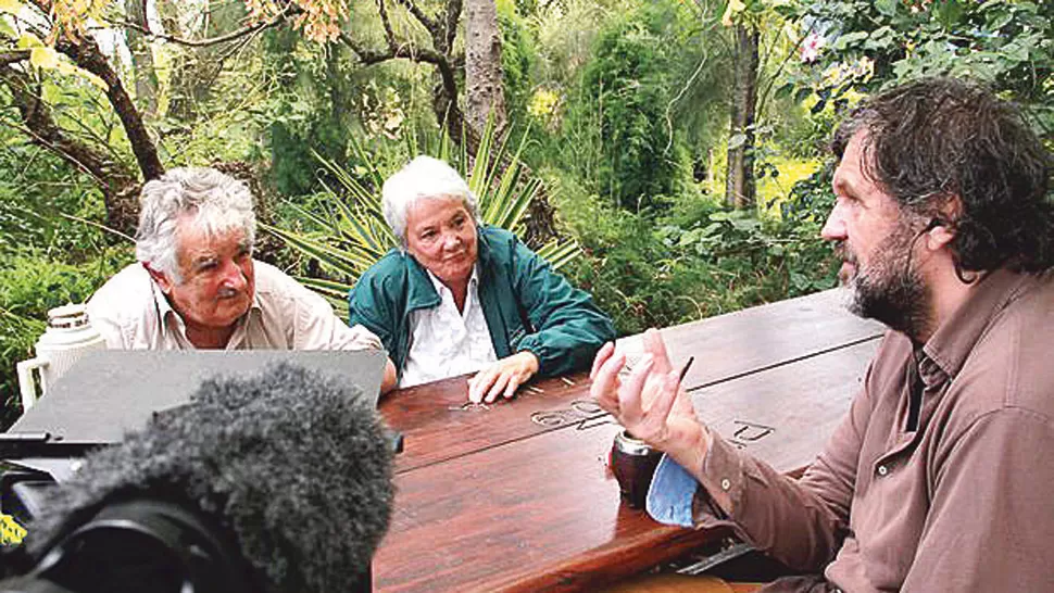 Kusturica filma un documental sobre Mujica