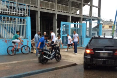 Azconzábal protagonizó un accidente con su auto