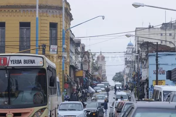Detienen a un santiagueño en un hotel de El Bajo