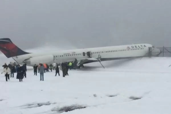 Se despistó un avión en Nueva York