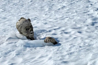 Encontraron dos cuerpos momificados hace 50 años en la montaña más alta de México