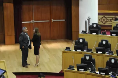 Alperovichistas reclaman a los amayistas que dejen el bloque