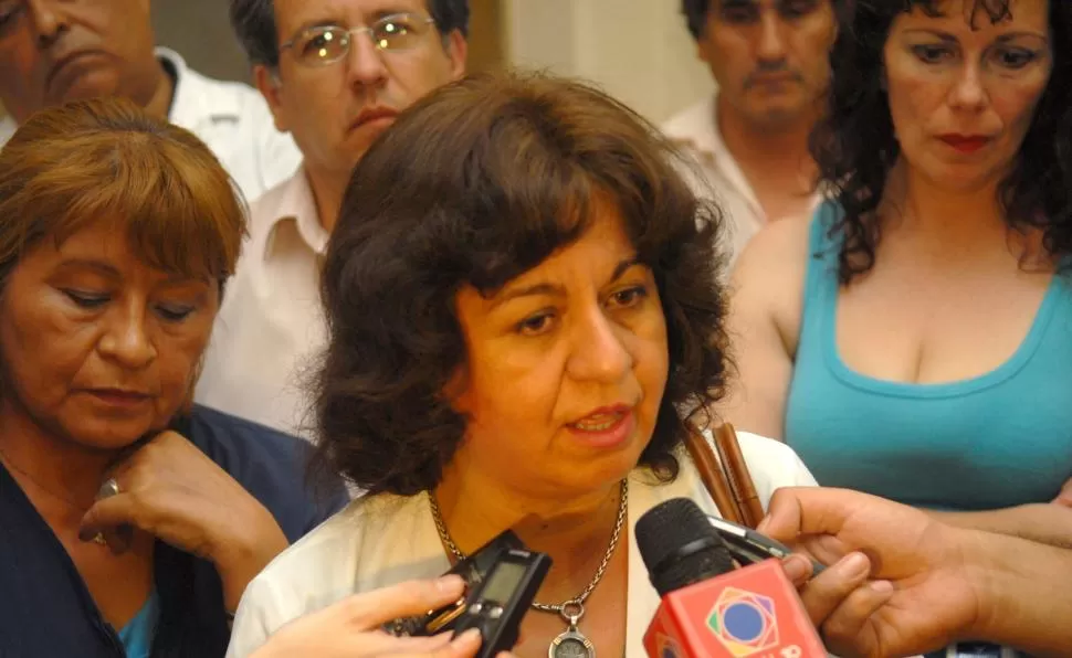 RECHAZO. La dirigente Adriana Bueno espera una oferta superadora del PE. la gaceta / foto de osvaldo ripoll (archivo)