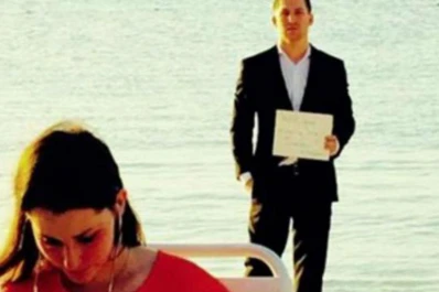 Le hizo un video a lo largo de un año para pedirle casamiento