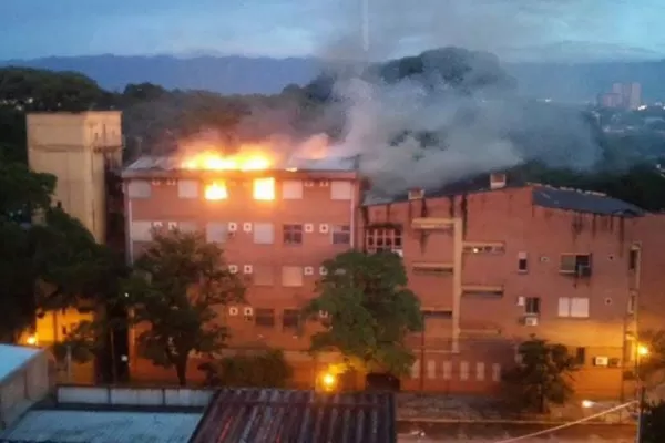 Se incendió un sector de la facultad de Ciencias Naturales