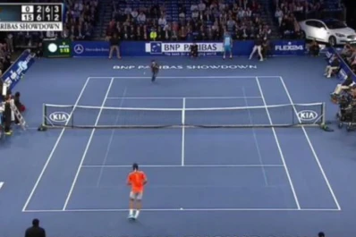 Un niño dejó en ridículo a Federer con un lujoso globo