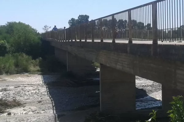 El puente de Zárate Norte, a punto de colapsar