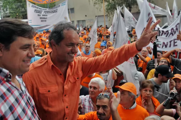 Scioli identificó a Macri como su adversario político