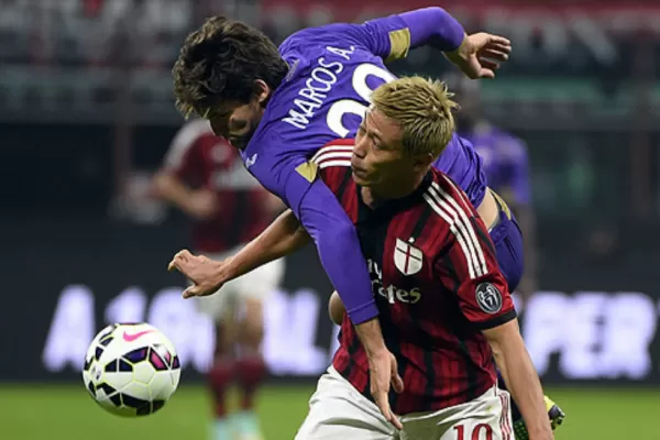 Fiorentina, con un gol de Gonzalo Rodríguez, venció sobre la hora a Milan
