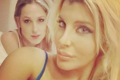 Charlotte Caniggia calentó Facebook con su lencería