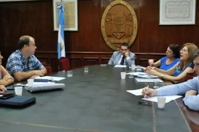 La UNT y Adiunt buscan destrabar el conflicto sindical