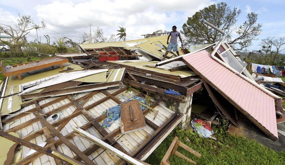 Devastación y muerte en Vanuatu y Tuvalu Devastación y muerte en Vanuatu y Tuvalu