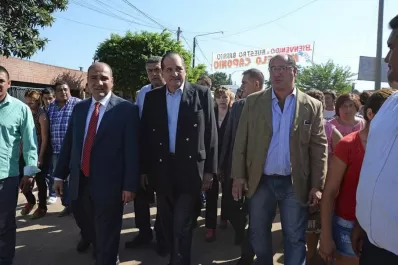 Alperovich “verificará” los números de cada intendencia