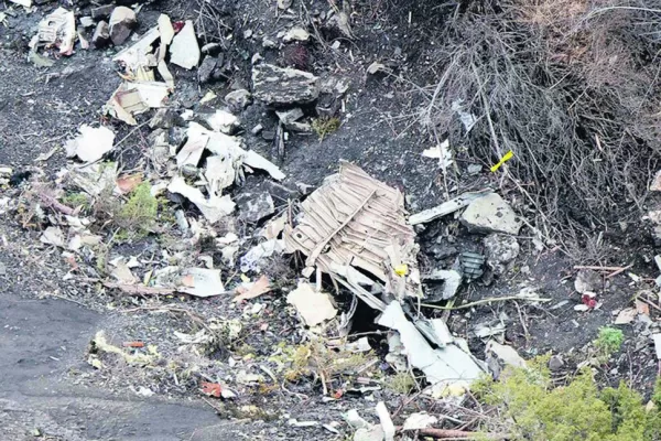 Recuperan los restos del avión de Germanwings