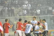 Azconzábal : “que se tiren de cabeza”