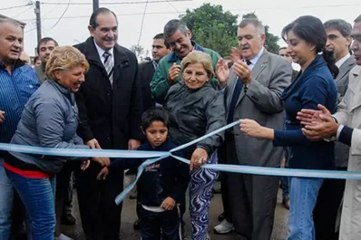 Oficialistas y opositores sostienen que Amaya critica porque está en campaña