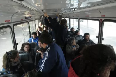 Usuarios peregrinaron en busca de recarga