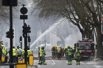 Incendio y evacuación en el centro de Londres