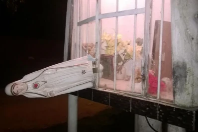 Intentaron robar una imagen de la Virgen en Villa Alem